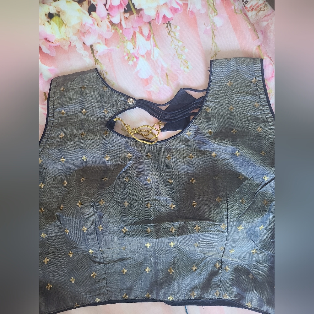 NEW boutique banarasi silk ready made saree /lehenga blouses - Picture 3 of 12